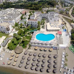 https://charm-beach-hotel-akyarlar.aegeanhotels.net